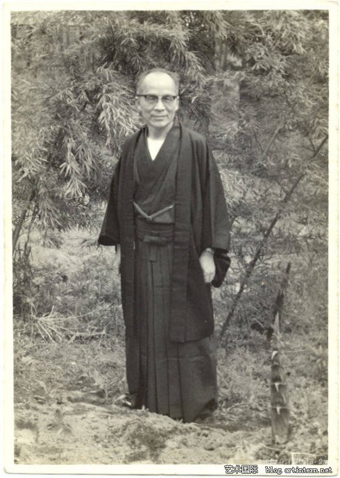 王冠：不甘做废物的理论家都是妖魔鬼怪
