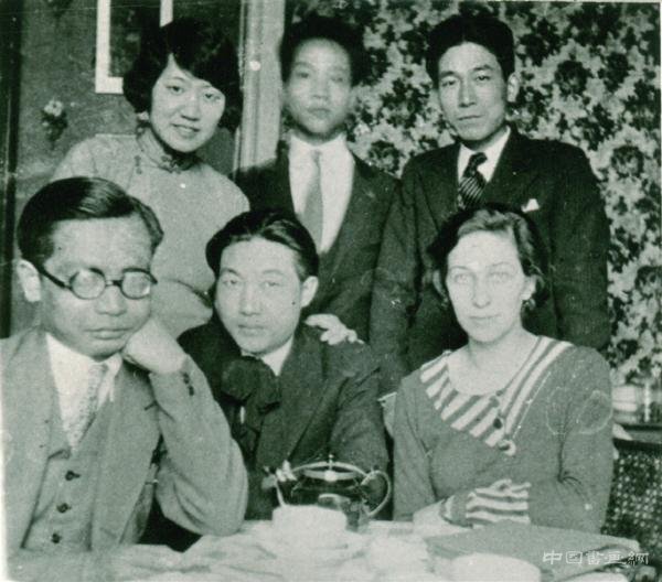 徐悲鸿为何要称刘海粟办的上海美专是“野鸡学校”？
